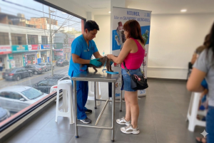 Asesoría Veterinaria Gratuita                                           ¡Feliz Día Mundial del Veterinario!